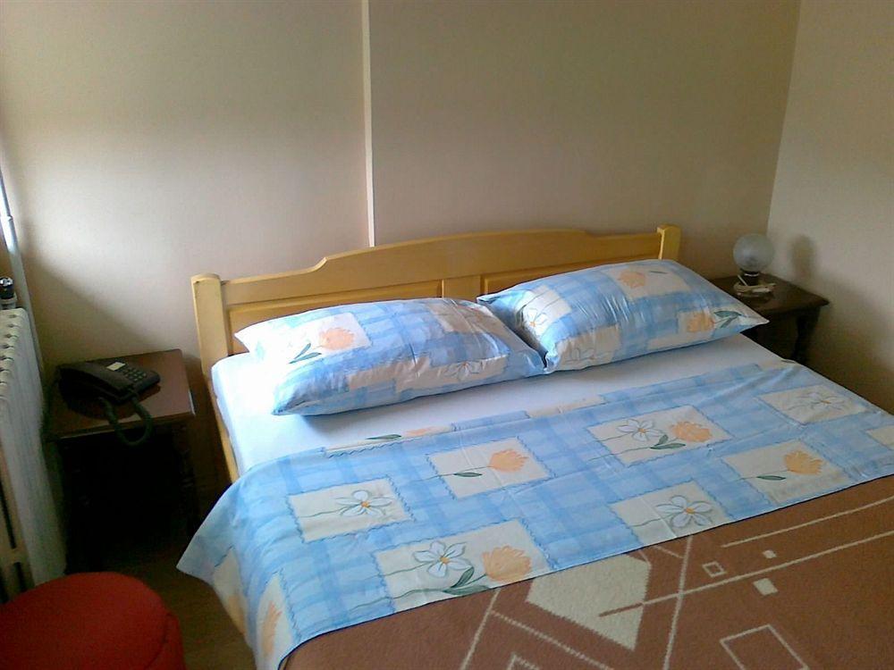 Hotel Pansion Rose Mostar Exterior foto