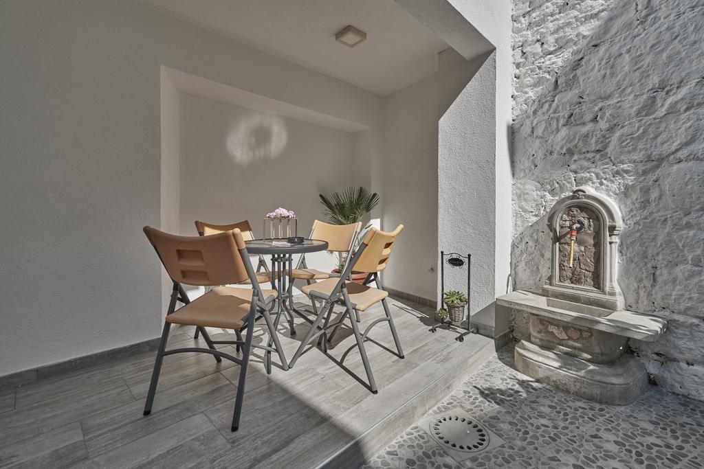 Hotel Pansion Rose Mostar Exterior foto